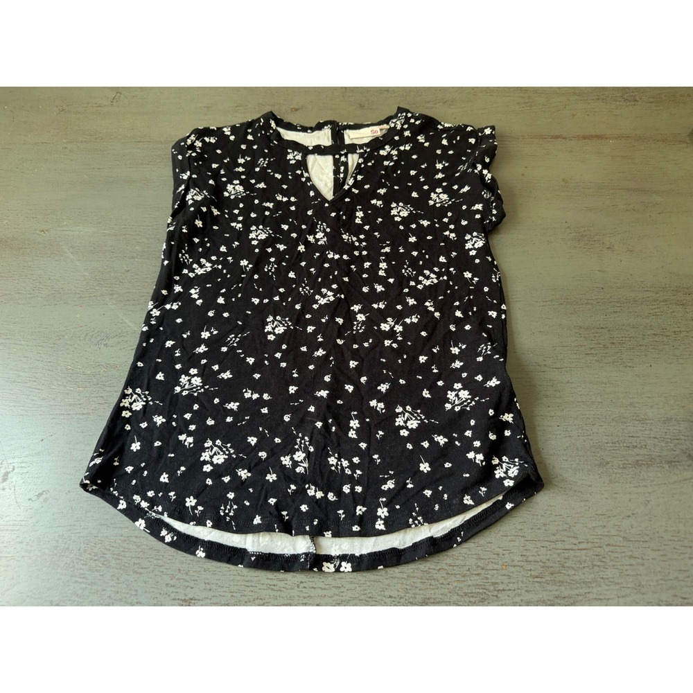 SO Black Floral Sleeveless V-Neck Keyhole Top XS RN73277